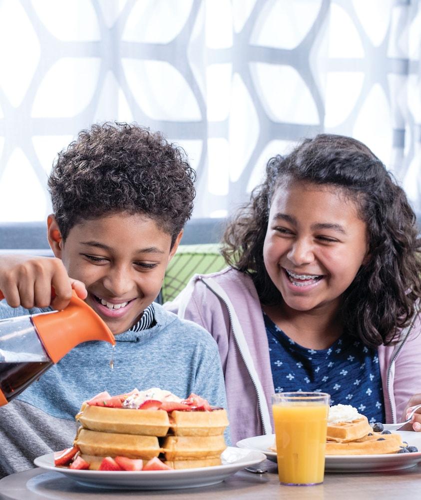Hampton Inn & Suites Cleveland-Independence Eksteriør bilde