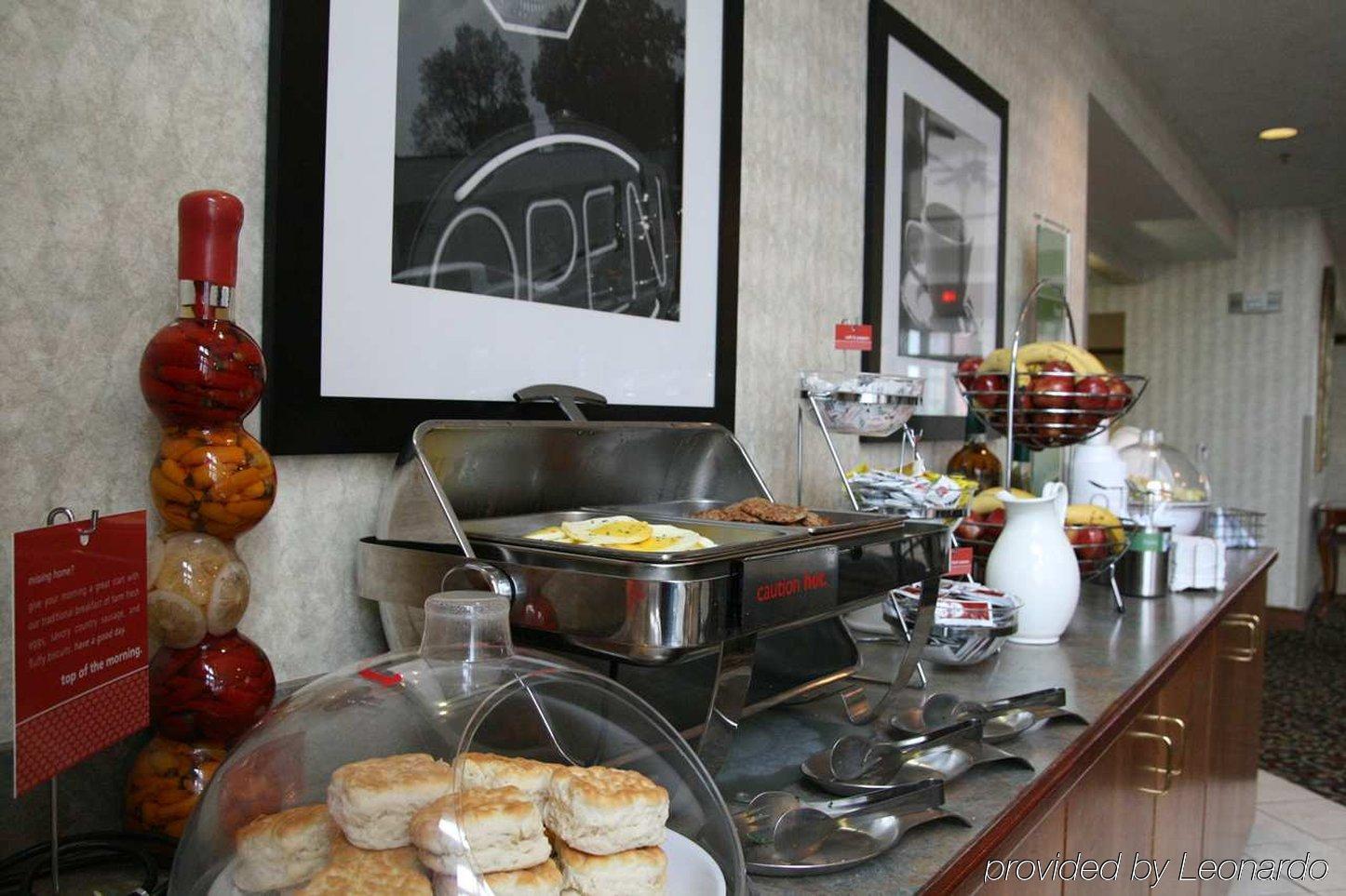 Hampton Inn & Suites Cleveland-Independence Restaurant bilde